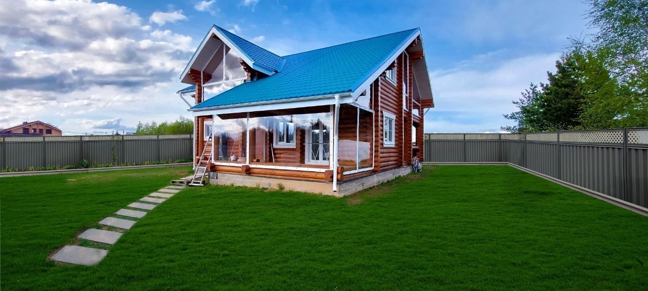 Мягкие окна на веранде загородного дома в городе Фрязино